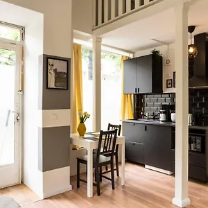 https://homely-loft-style-apartment-in-berlin-10717.find-berlin-hotels.com